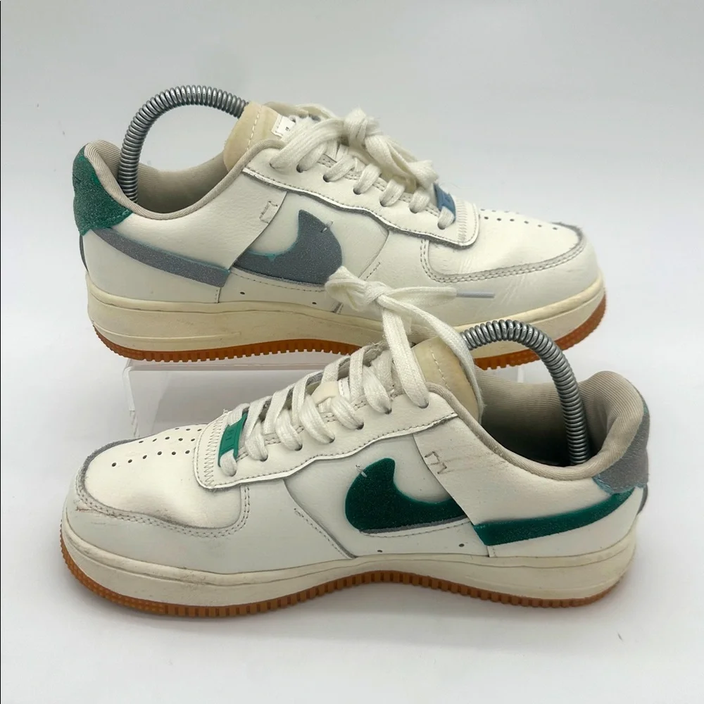 Nike Air Force 1 Vandalized Womens Size 7 White Leather Green Gray Split Logo - Picture 2 of 13